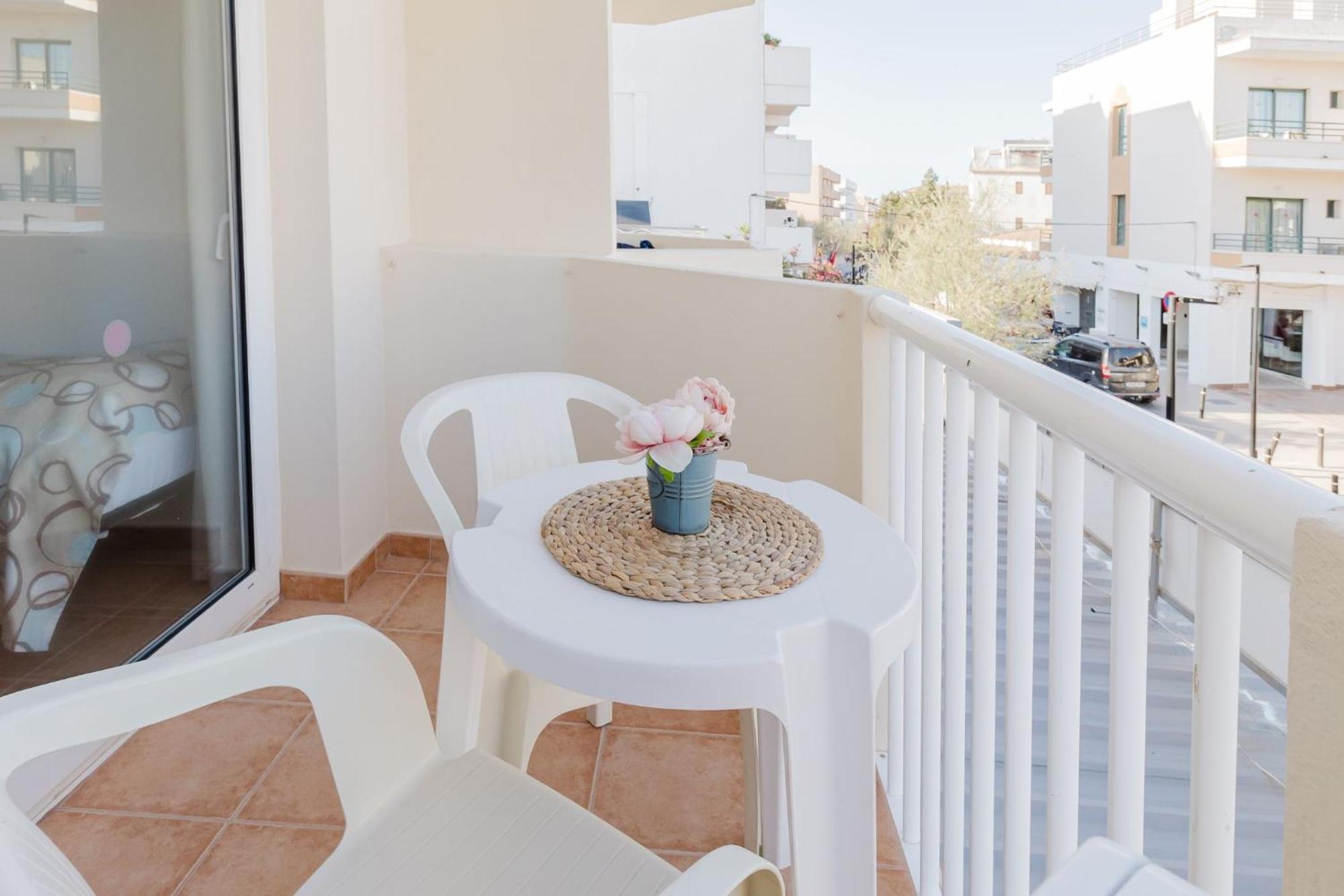 Apartamentos Timon - Emar Hotels Es Pujols Ngoại thất bức ảnh