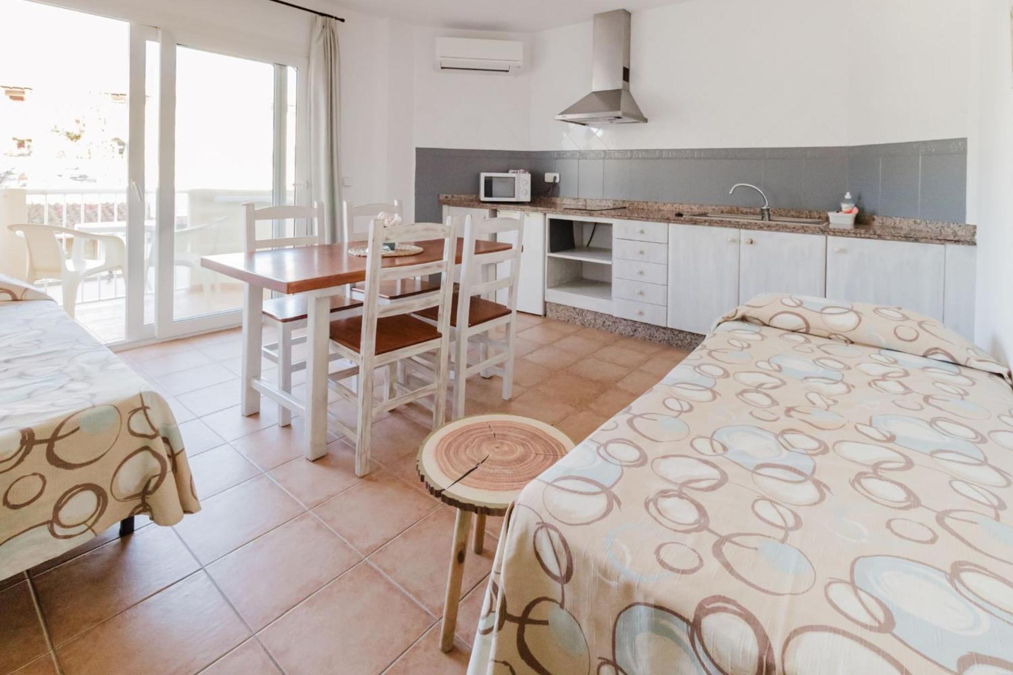 Apartamentos Timon - Emar Hotels Es Pujols Ngoại thất bức ảnh