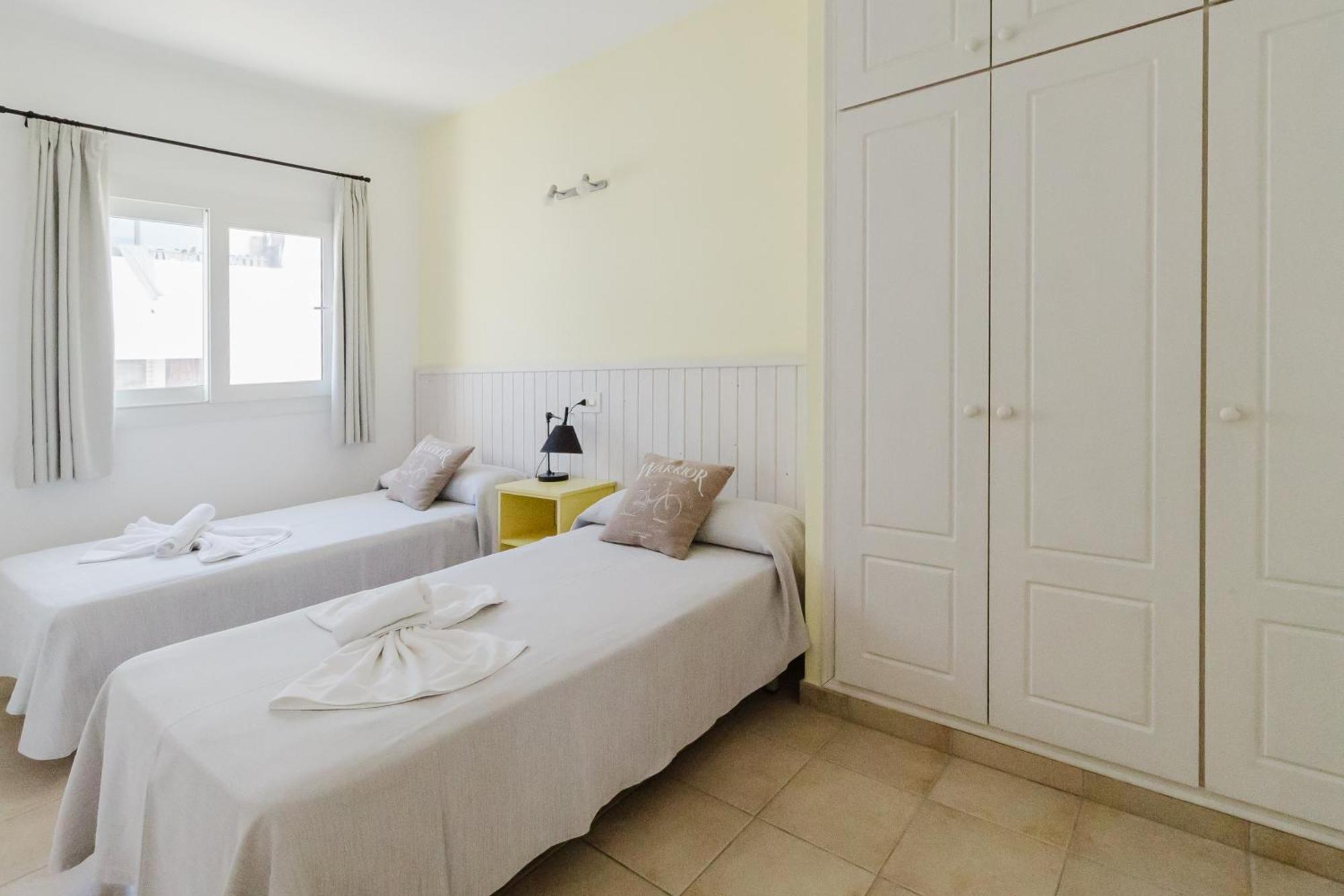 Apartamentos Timon - Emar Hotels Es Pujols Ngoại thất bức ảnh